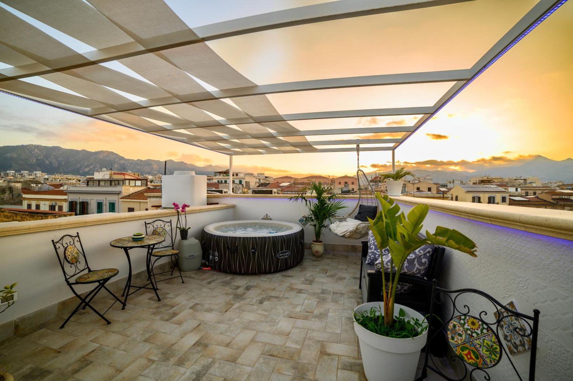 Le Terrazze Di Giulia Apartment ปาแลร์โม ภายนอก รูปภาพ