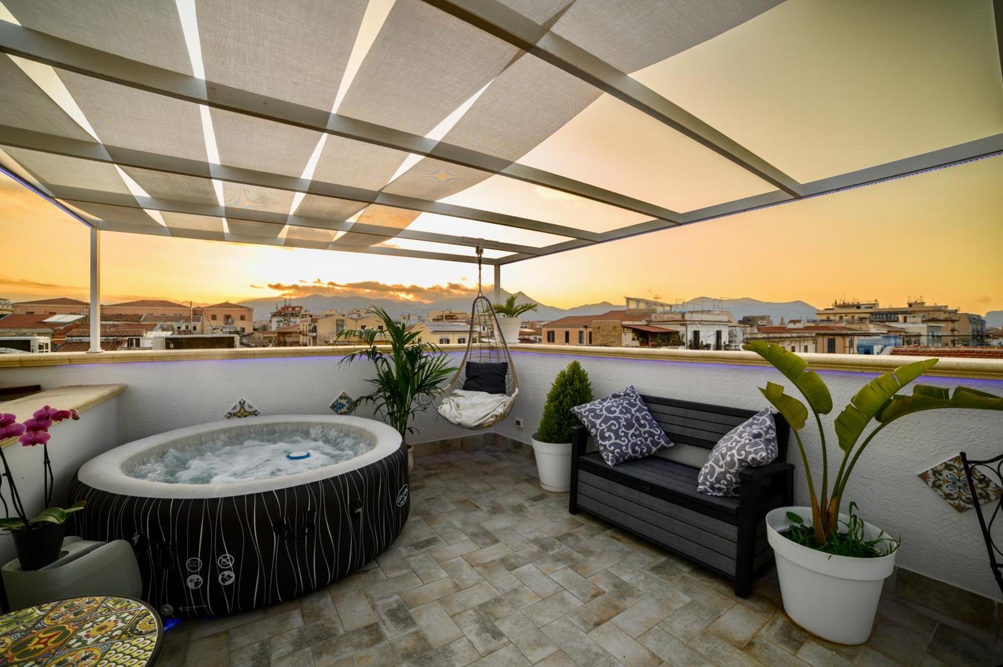 Le Terrazze Di Giulia Apartment ปาแลร์โม ภายนอก รูปภาพ