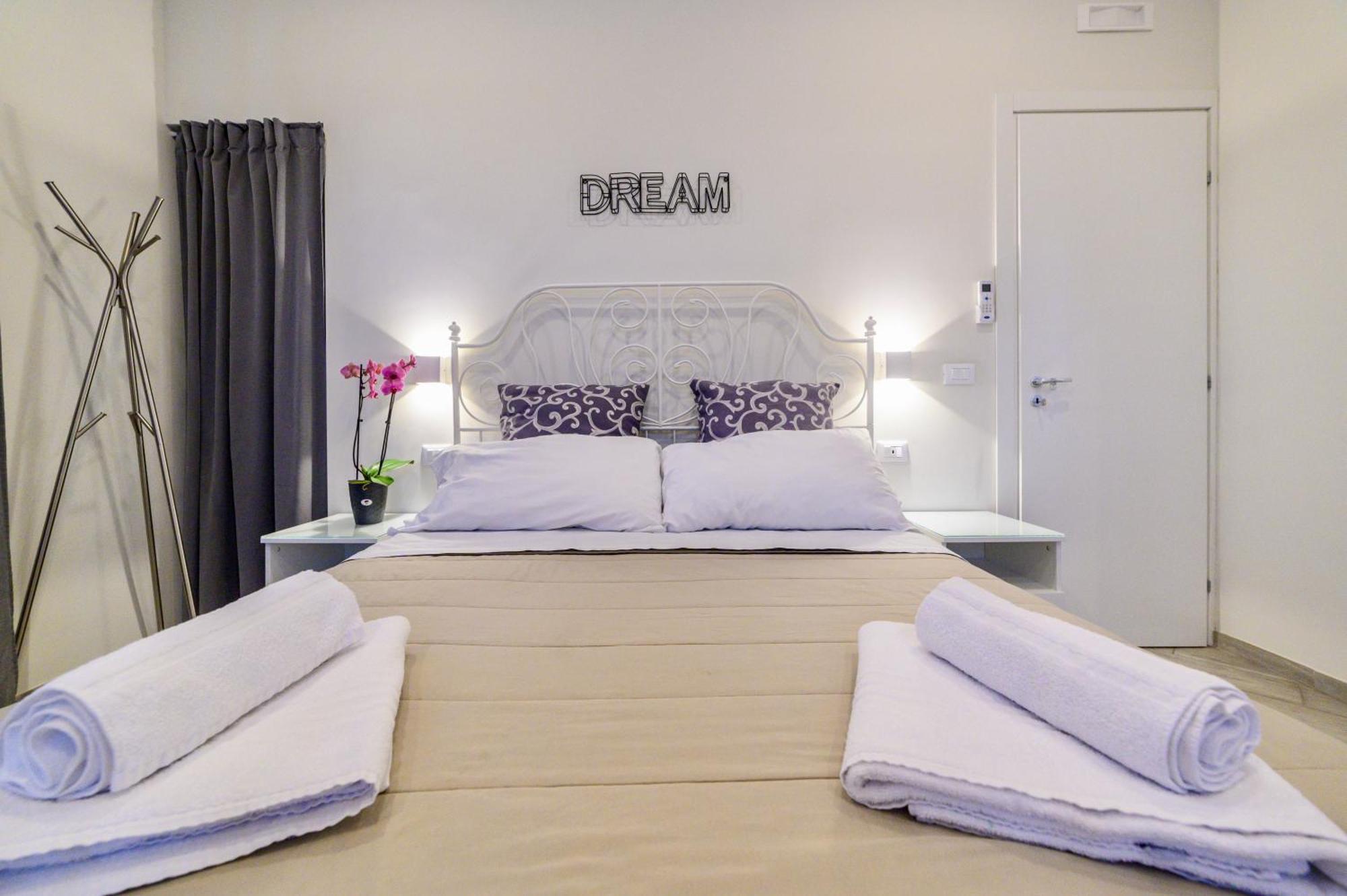 Le Terrazze Di Giulia Apartment ปาแลร์โม ภายนอก รูปภาพ